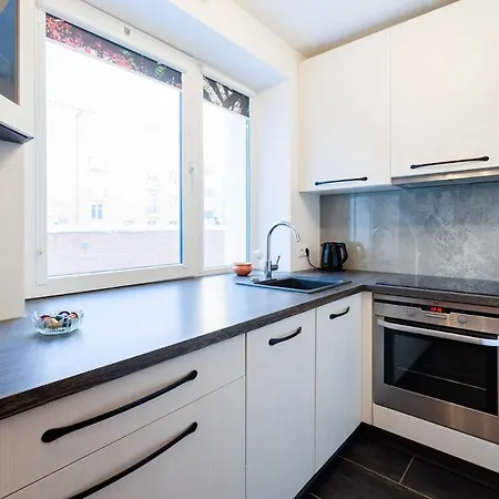 Modern In The Center 아파트